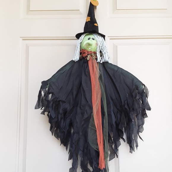 Hanging Green Face Witch Delton Halloween Decoration New - Picture 1 of 7